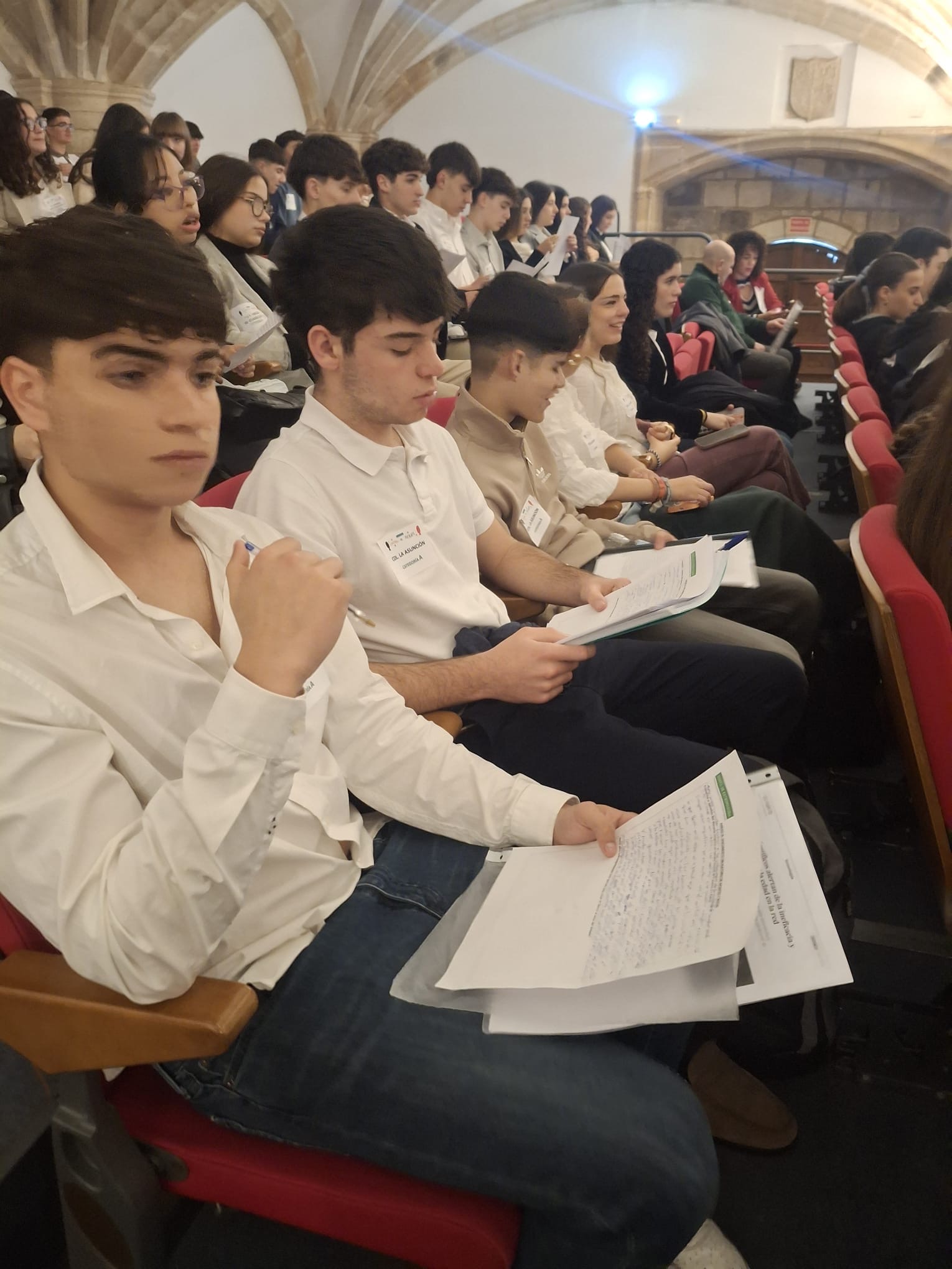 NUESTRO ALUMNADO AVANZA EN EL CONCURSO DE DEBATE ESCOLAR DE EXTREMADURA 9 469b77bb be4d 4d51 84b2 86950bd18985